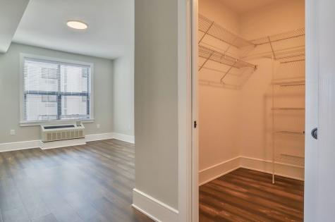32 Oakland Avenue Jersey City NJ 07306