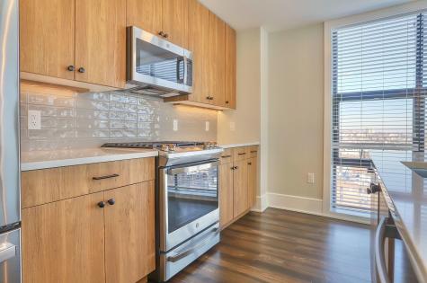 32 Oakland Avenue Jersey City NJ 07306