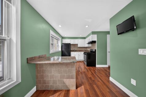 122 West 22nd Street Bayonne NJ 07002