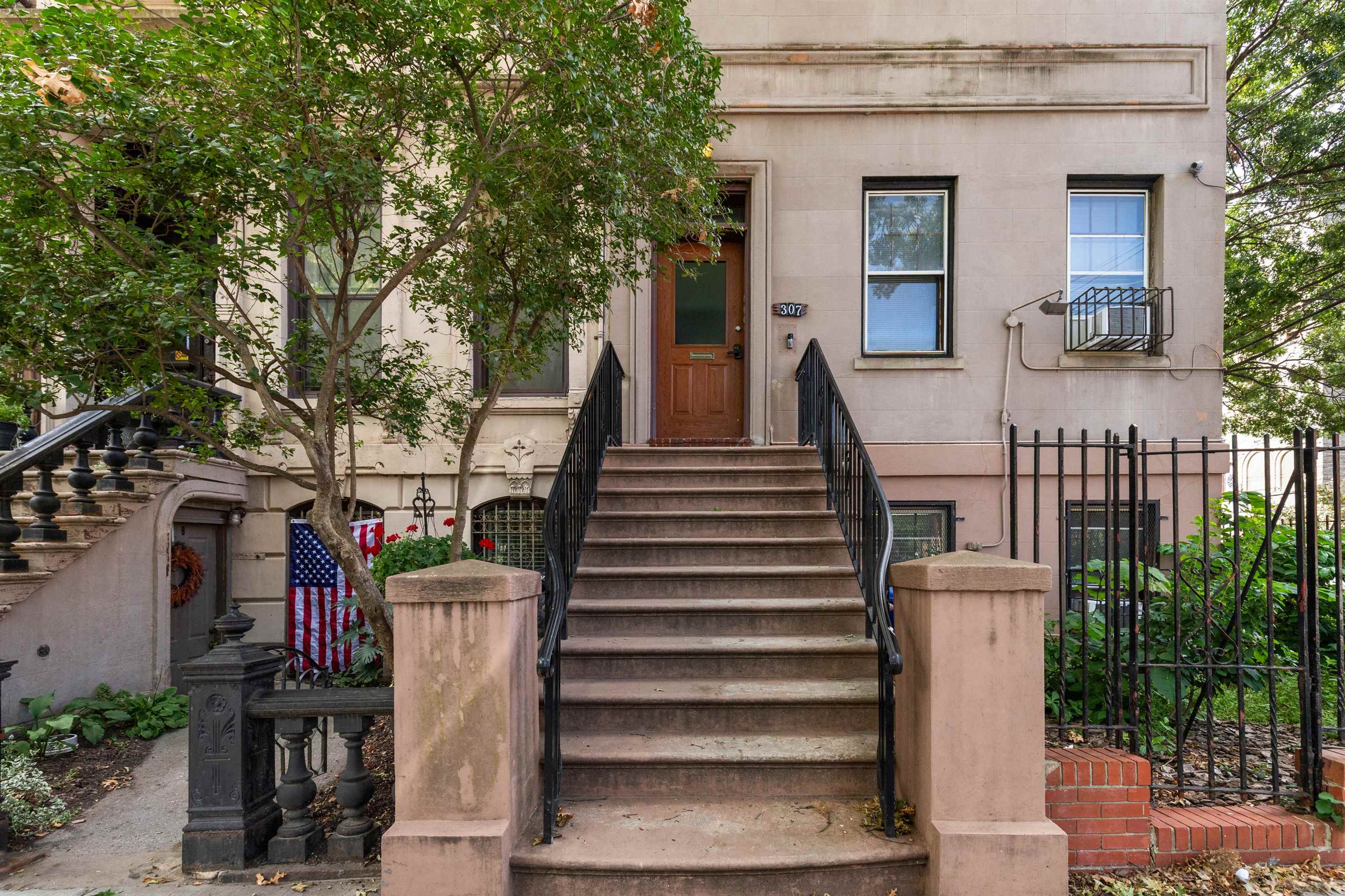 307 York Street Jersey City NJ 07302