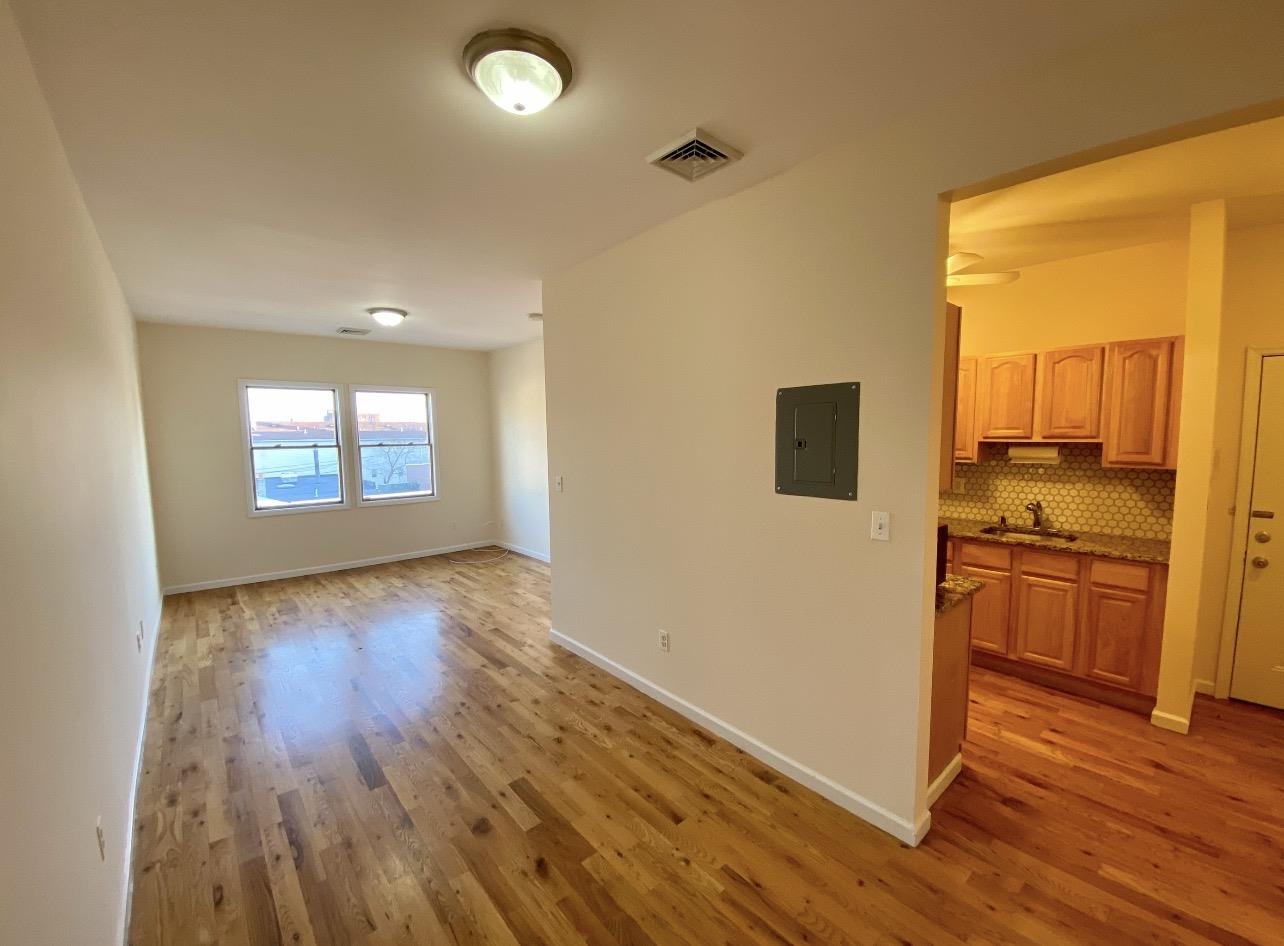 391 Broadway Bayonne NJ 07002