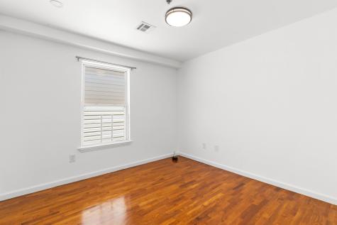 718 23rd Street Union City NJ 07087