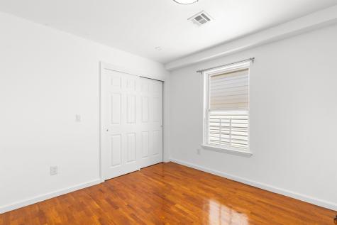 718 23rd Street Union City NJ 07087
