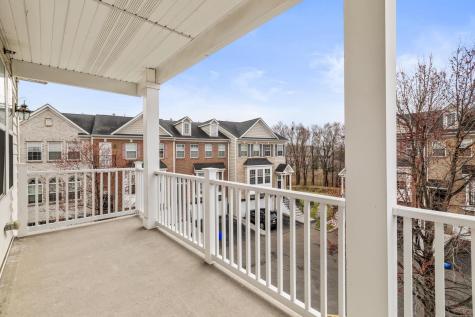 25 Creekside Court Secaucus NJ 07094