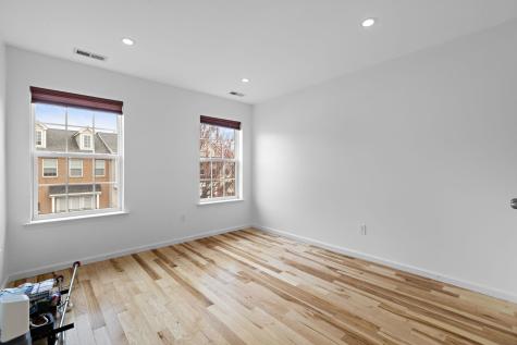 25 Creekside Court Secaucus NJ 07094