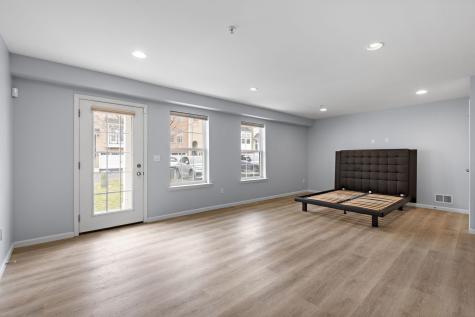 25 Creekside Court Secaucus NJ 07094