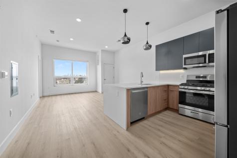 17 Avenue E Bayonne NJ 07002