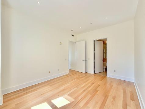 4 Beacon Way Jersey City NJ 07304