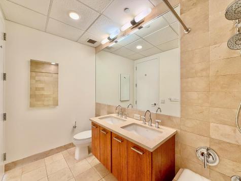4 Beacon Way Jersey City NJ 07304