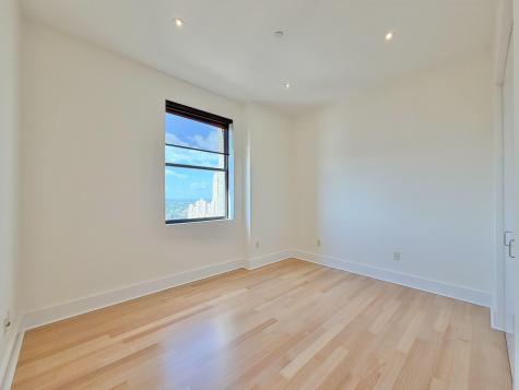 4 Beacon Way Jersey City NJ 07304