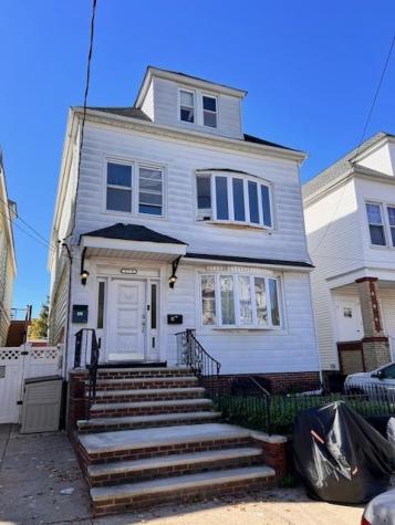 176 West 31st Street Bayonne NJ 07002