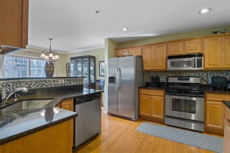 8 Maritime Way Bayonne NJ 07002