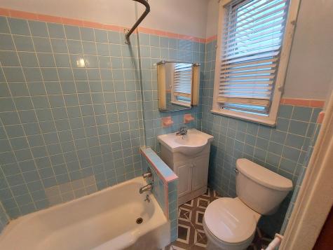 168 Orient Street Bayonne NJ 07002