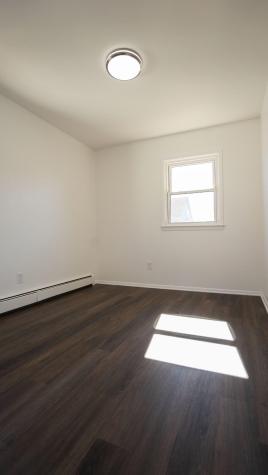 18 East 46th Street Bayonne NJ 07002