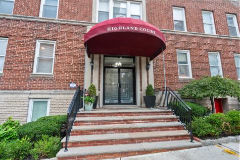 6045 Boulevard East West New York NJ 07093