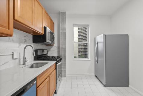6045 Boulevard East West New York NJ 07093