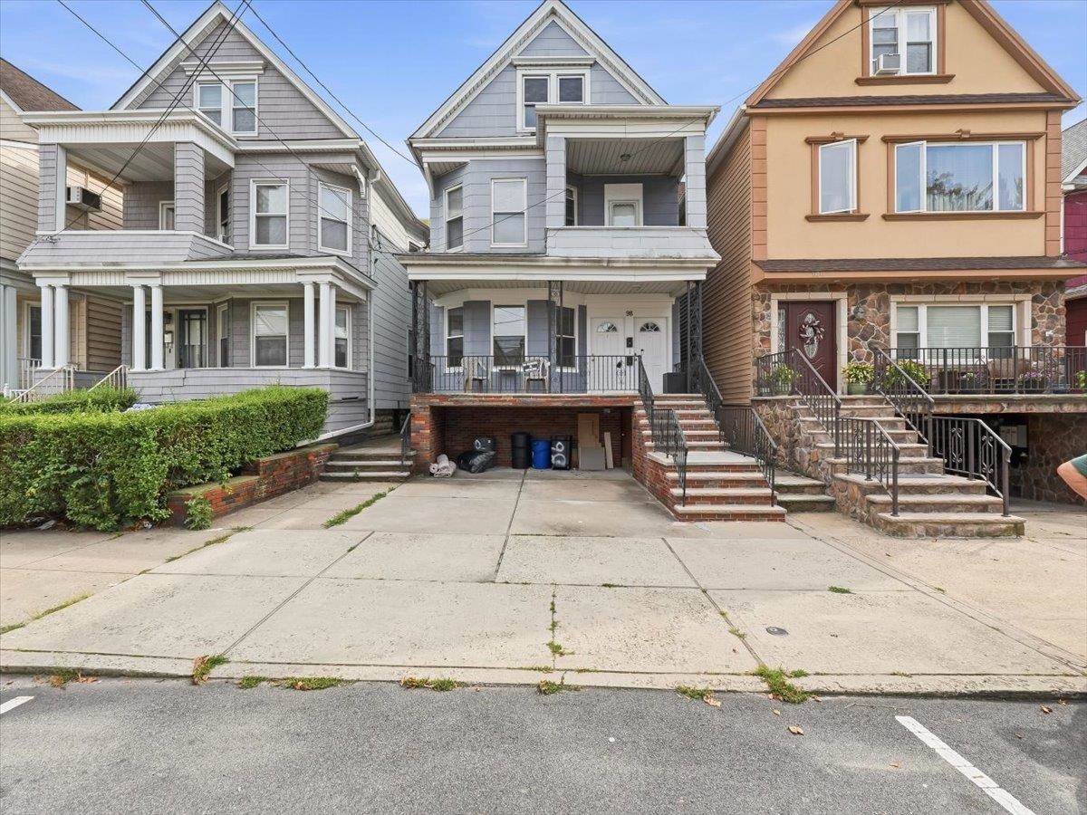 98 West 47th Street Bayonne NJ 07001
