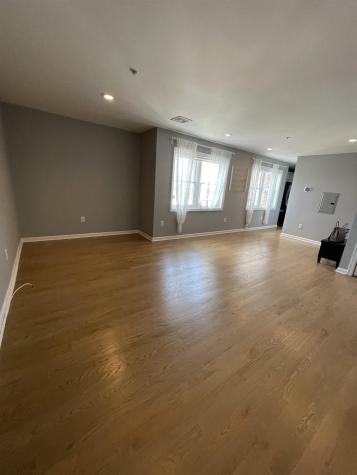 605 New York Avenue Union City NJ 07087