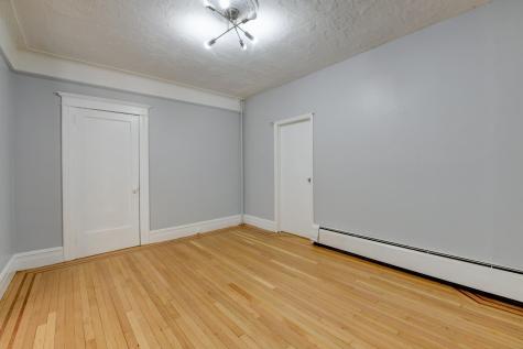 433 74th Street North Bergen NJ 07047