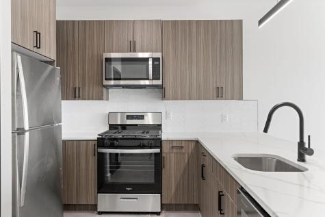 132 Mallory Avenue Jersey City NJ 07304