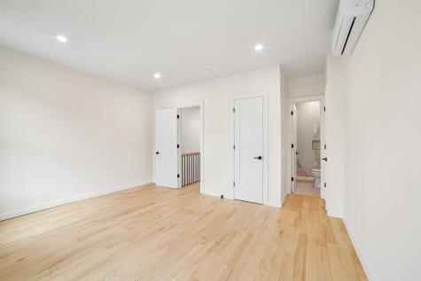 62.5 Oak Street Jersey City NJ 07304