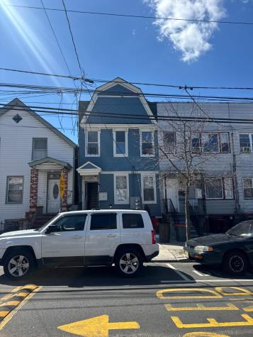 419 4th Street Union City NJ 07087