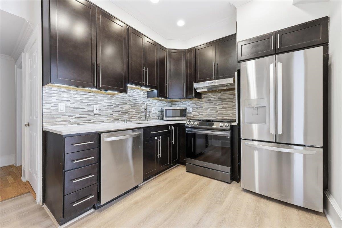6033 Monitor Place West New York NJ 07093