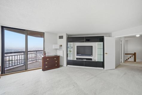 2103 Harmon Cove Tower Secaucus NJ 07094