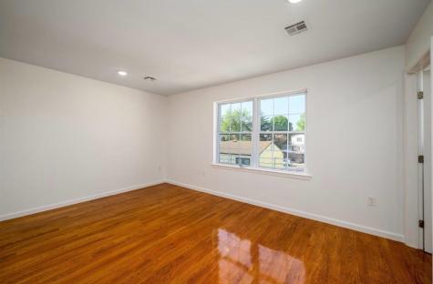 44 West 50th Street Bayonne NJ 07002