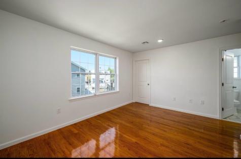 44 West 50th Street Bayonne NJ 07002