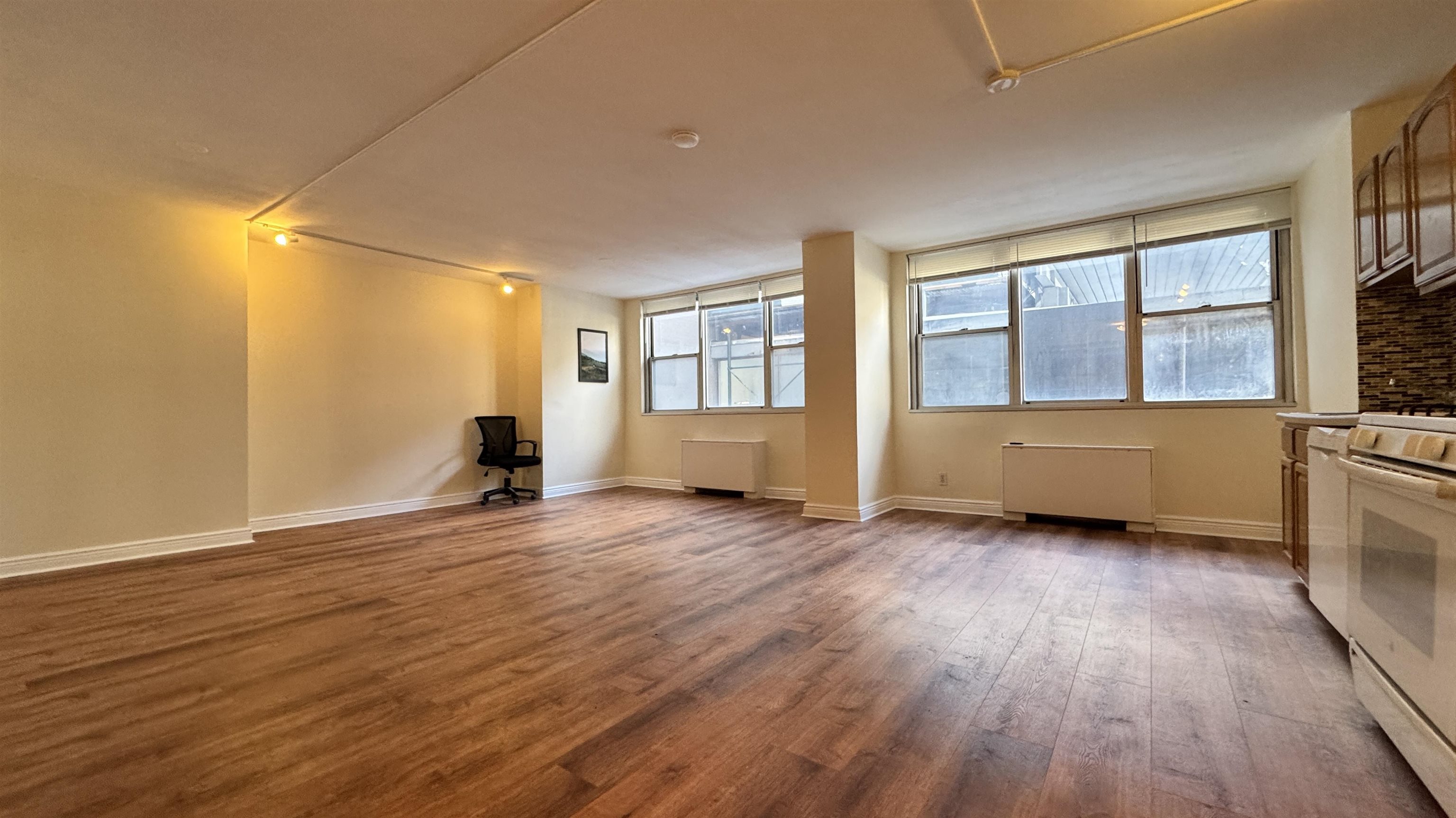 6040 Boulevard East West New York NJ 07093