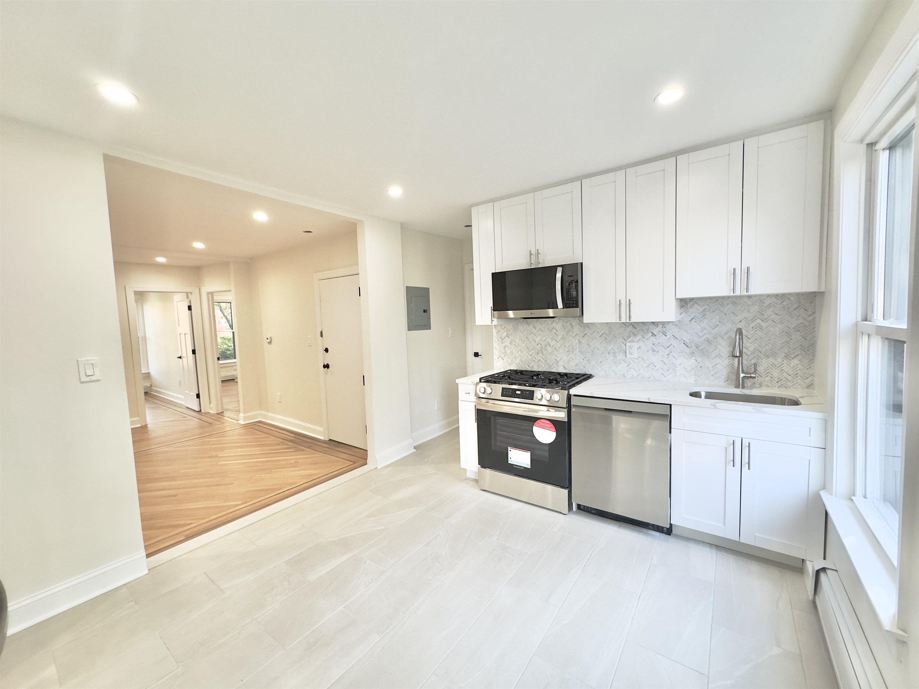 125 Mercer Street Jersey City NJ 07302