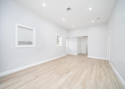 25 Helen Street Secaucus NJ 07094-3021