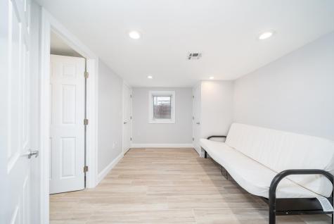 25 Helen Street Secaucus NJ 07094-3021
