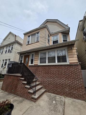 364 Woodlawn Avenue Jersey City NJ 07305