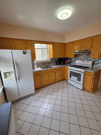 364 Woodlawn Avenue Jersey City NJ 07305