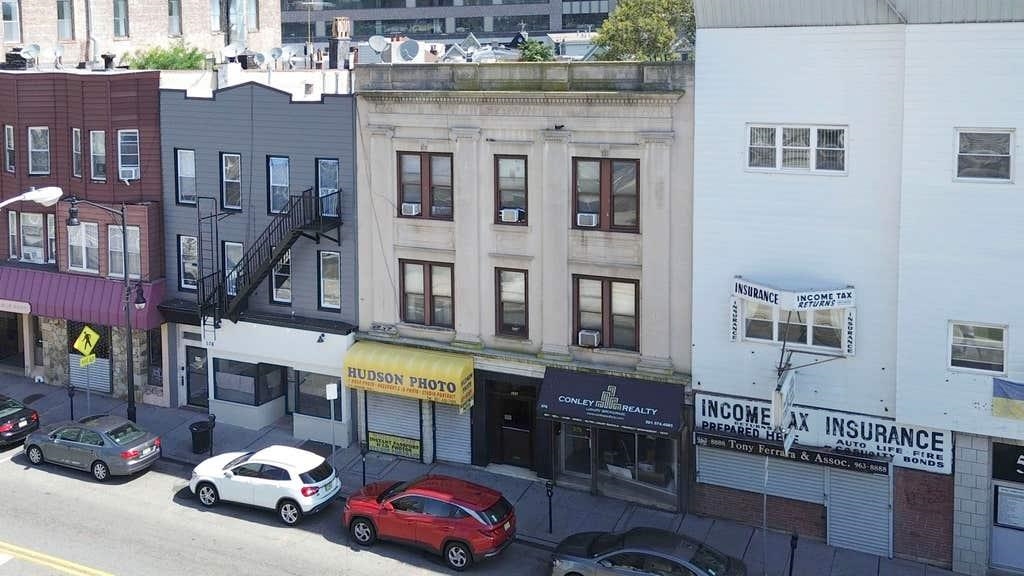 576 Newark Avenue Jersey City NJ 07306