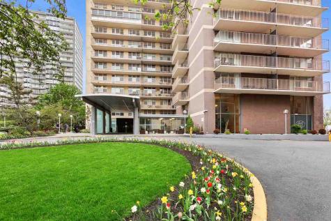 6040 Boulevard East West New York NJ 07093