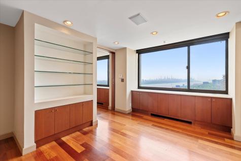 200 Old Palisade Road Fort Lee NJ 07024