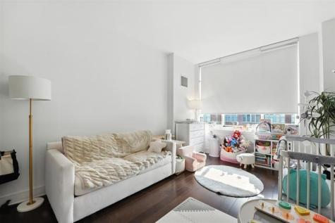 1100 Maxwell Lane Hoboken NJ 07030