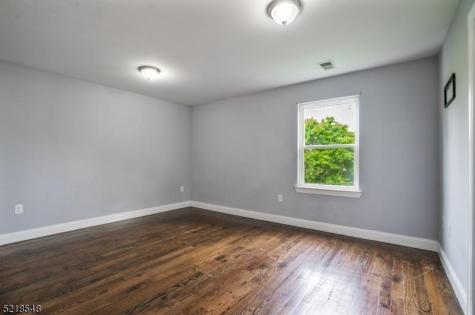 414 16th Street Newark NJ 07103