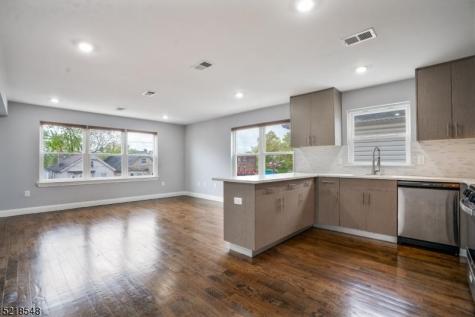 414 16th Street Newark NJ 07103