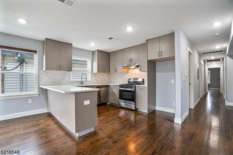 414 16th Street Newark NJ 07103