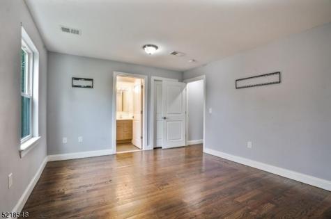 414 16th Street Newark NJ 07103
