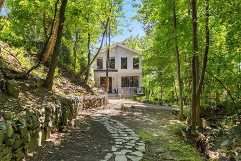 6 Annette Avenue Edgewater NJ 07020