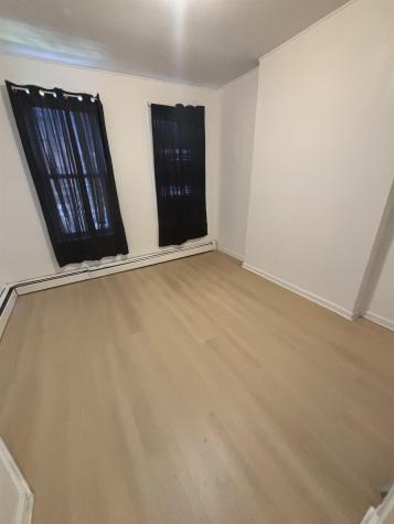 406 Woodlawn Avenue Jersey City NJ 07305