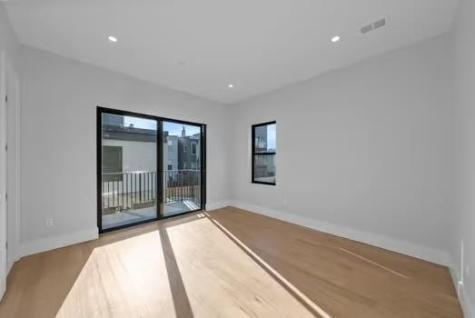 13 Manhattan Avenue Jersey City NJ 07307