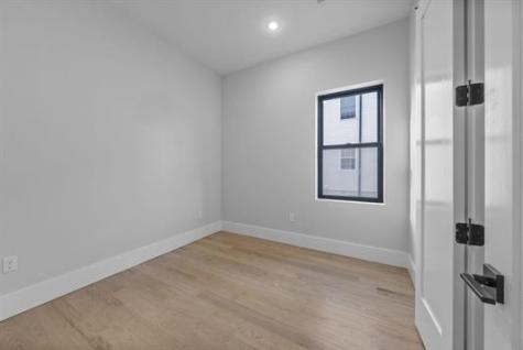 13 Manhattan Avenue Jersey City NJ 07307