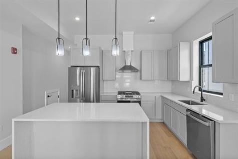 13 Manhattan Avenue Jersey City NJ 07307