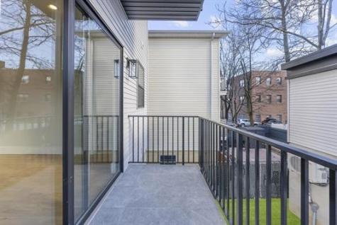 13 Manhattan Avenue Jersey City NJ 07307